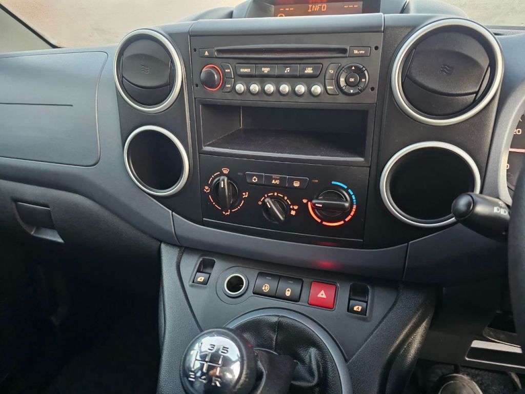 Used Peugeot Partner Tepee 2014 for sale - 77006585: Photo 2