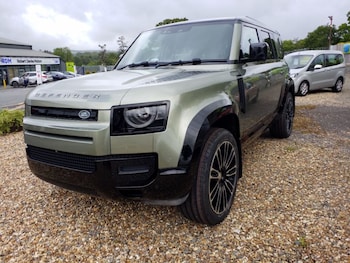 Used Land Rover Defender 2024 for sale - 78640319: Photo