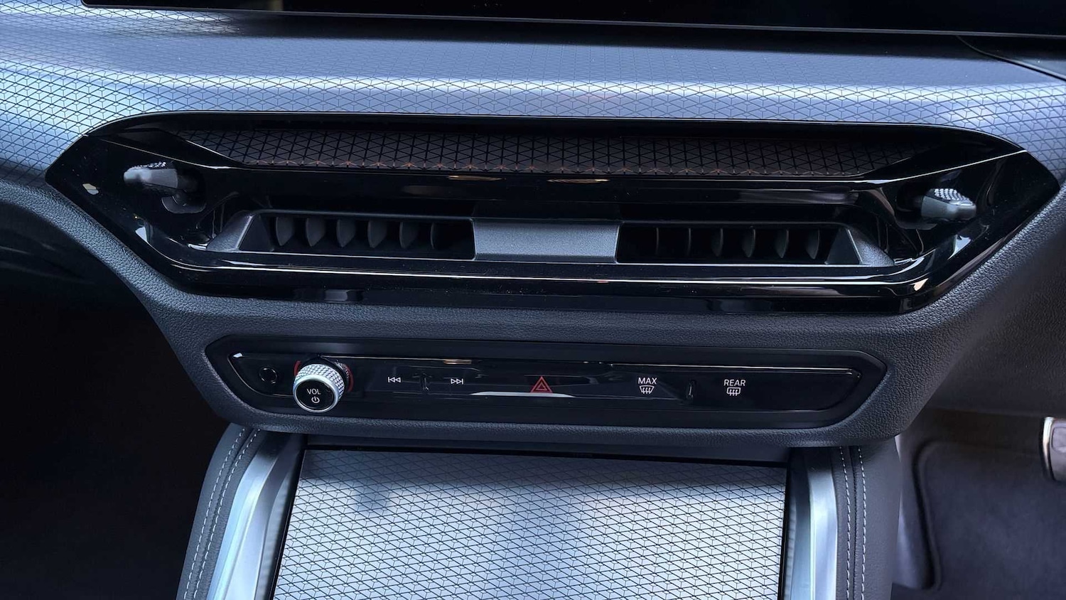 Used BMW 4 Series 2025 for sale - 77011309: Photo 35