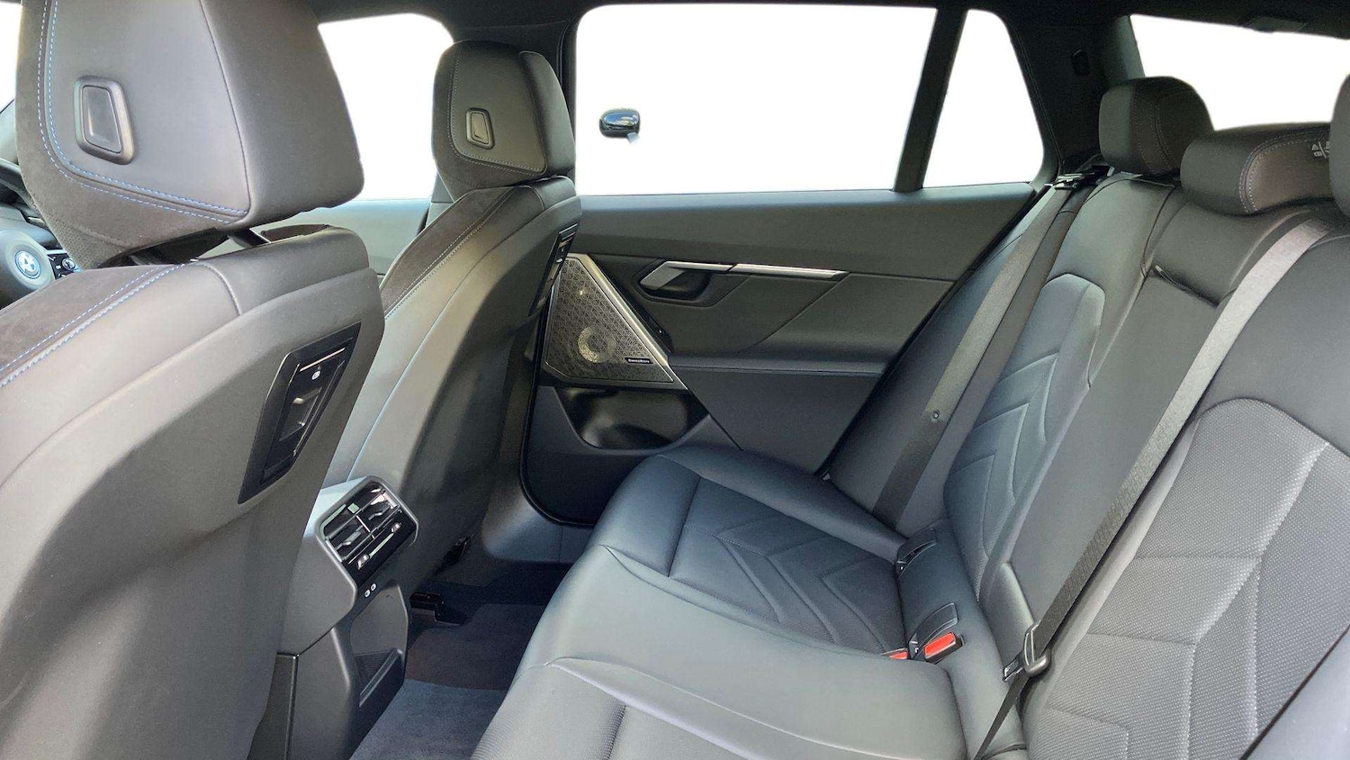 Used BMW i5 2025 for sale - 76351710: Photo 14