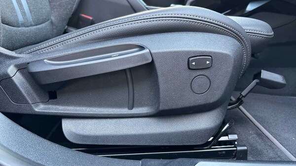 Used BMW 1 Series 2023 for sale - 75699522: Photo 28