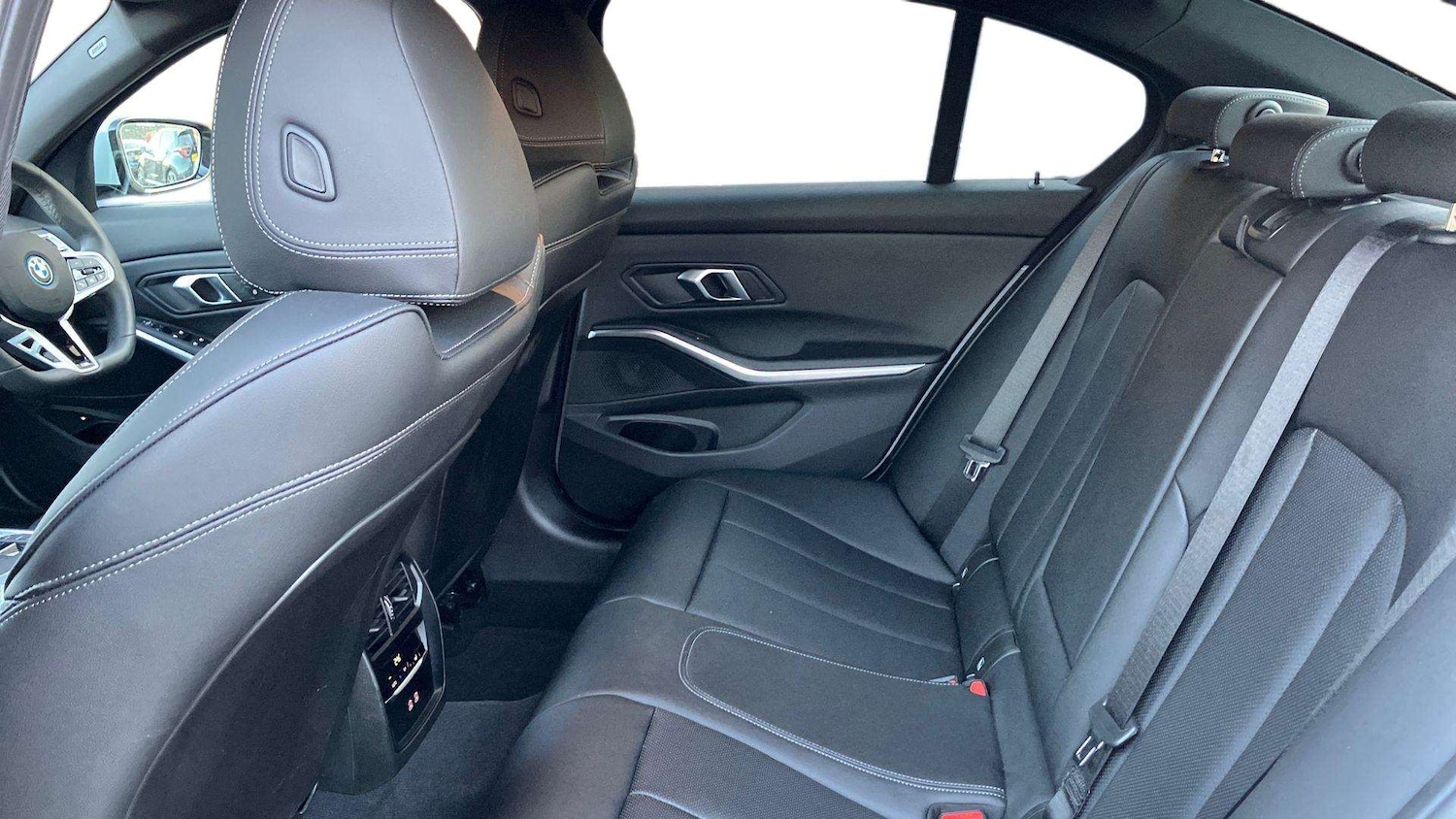 Used BMW 3 Series 2025 for sale - 77076506: Photo 14