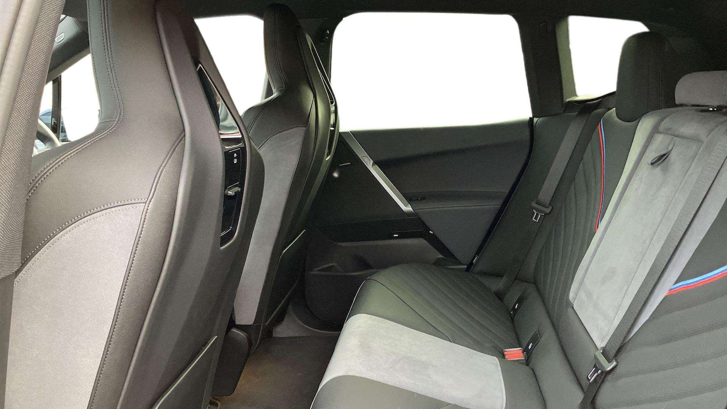 Used BMW iX 2025 for sale - 75759868: Photo 15
