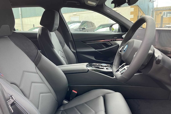 Used BMW i5 2024 for sale - 73042067: Photo 12