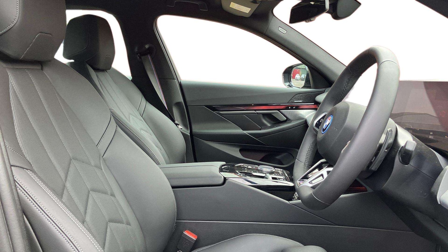 Used BMW 5 Series 2025 for sale - 77011044: Photo 13