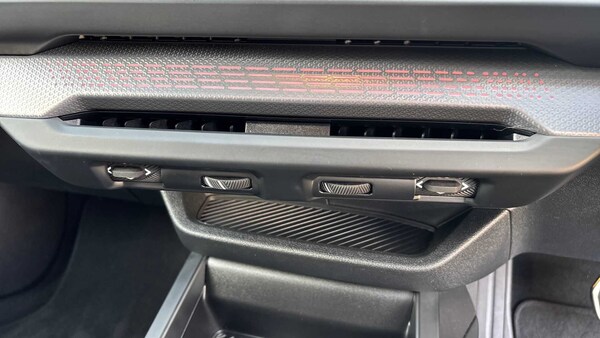 Used BMW 1 Series 2025 for sale - 75637672: Photo 34