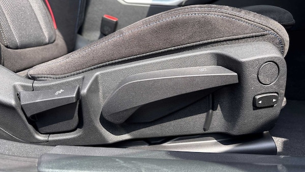 Used BMW 4 Series 2025 for sale - 76242365: Photo 28