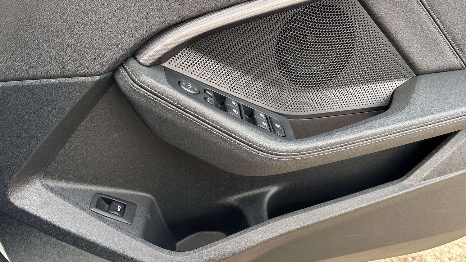 Used BMW i4 2025 for sale - 76249123: Photo 26