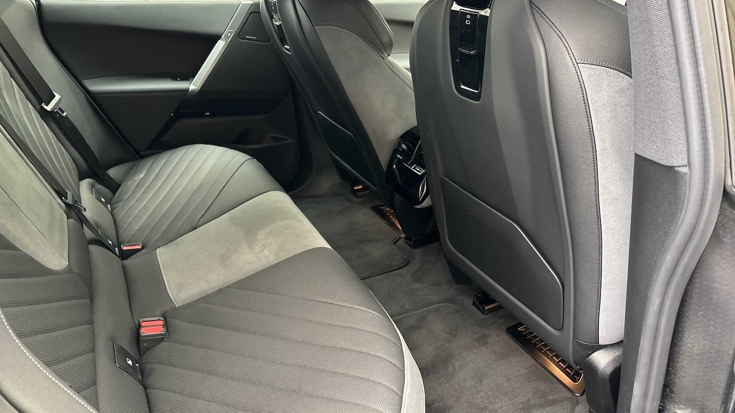 Used BMW iX 2025 for sale - 76087893: Photo 34