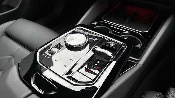 Used BMW 5 Series 2024 for sale - 76218305: Photo 12