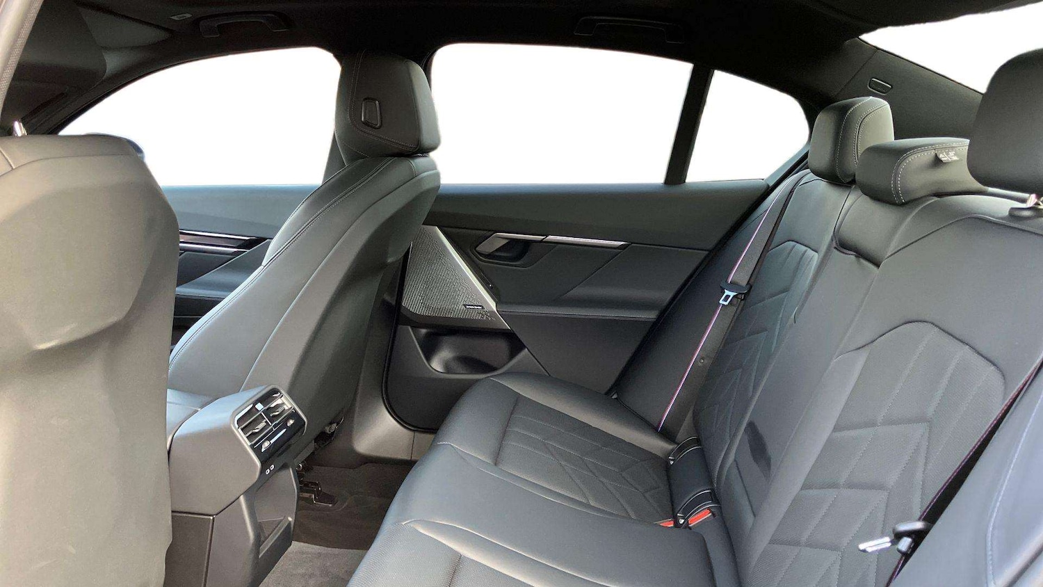 Used BMW 5 Series 2025 for sale - 77347940: Photo 14