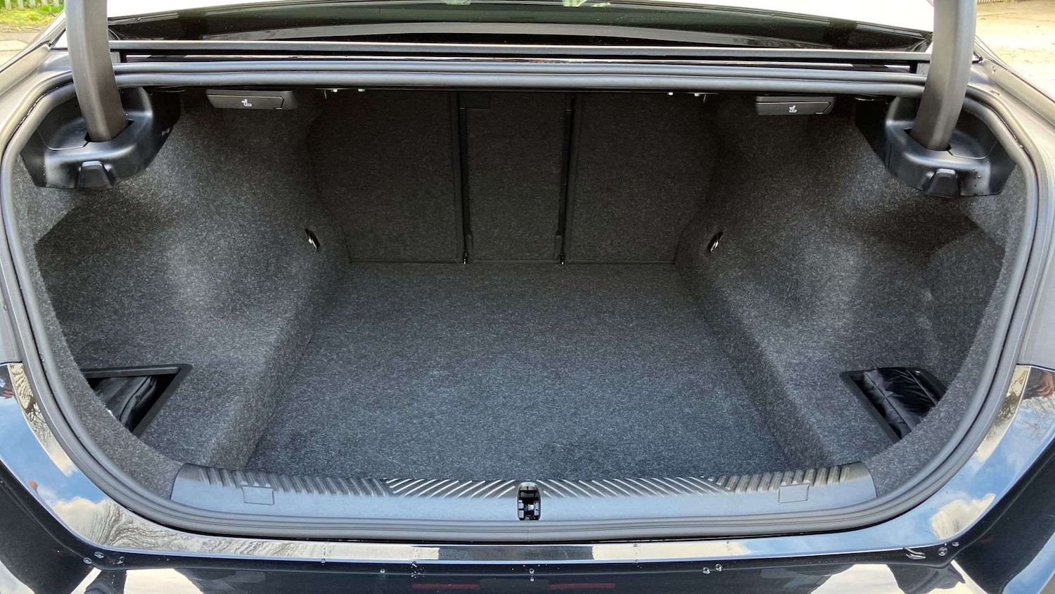 Used BMW 5 Series 2025 for sale - 77347940: Photo 15