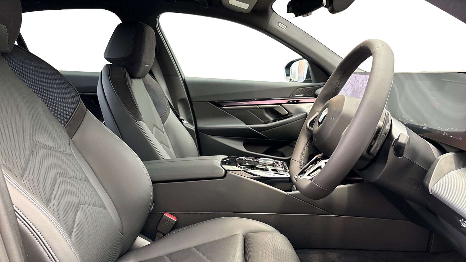 Used BMW 5 Series 2025 for sale - 77011016: Photo 13