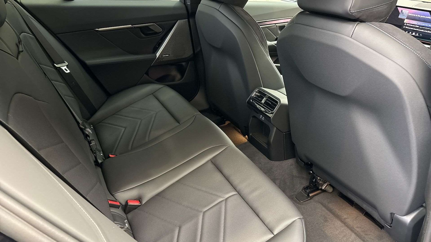 Used BMW 5 Series 2025 for sale - 77011016: Photo 34