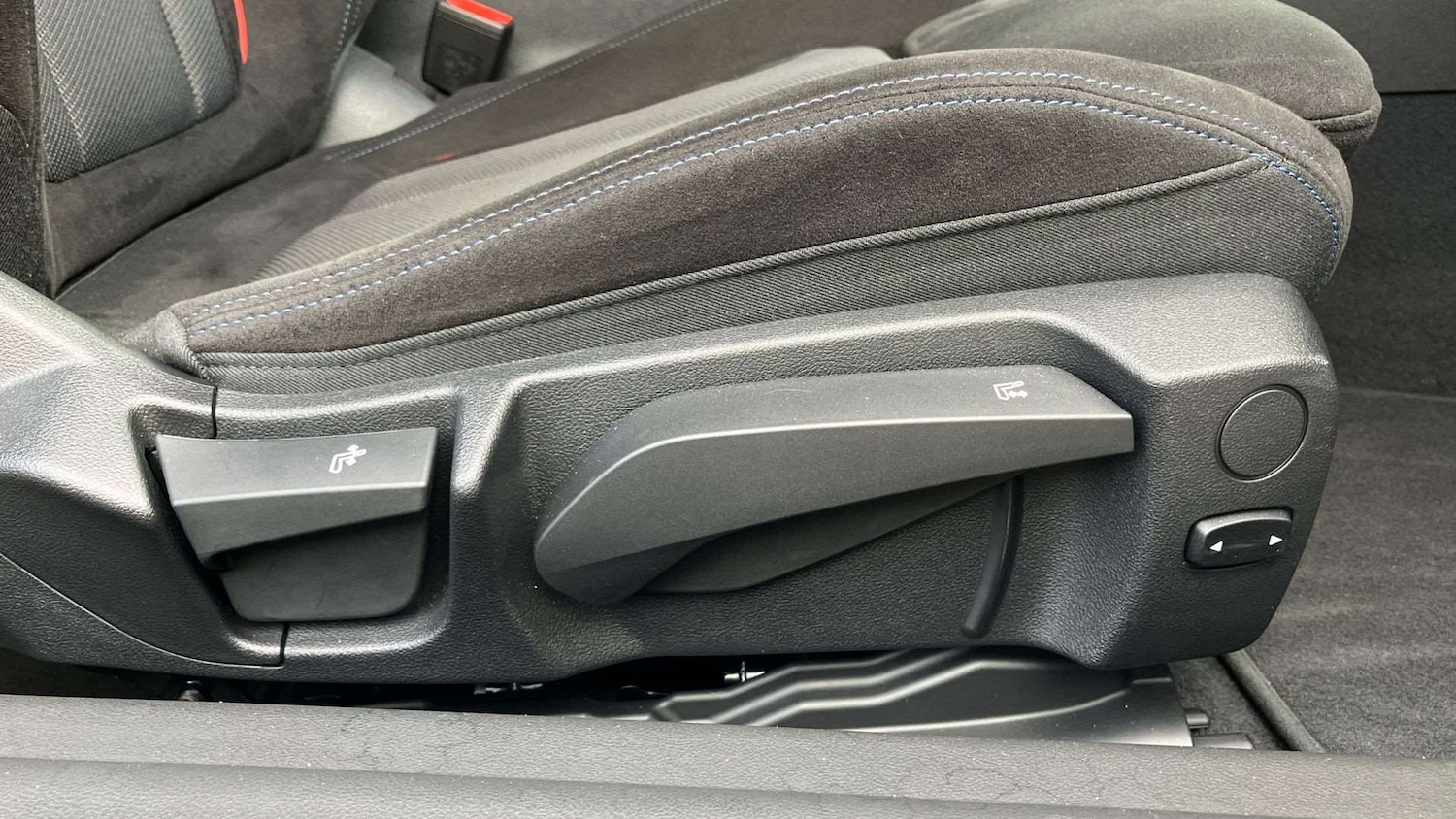 Used BMW 2 Series 2025 for sale - 77076585: Photo 28