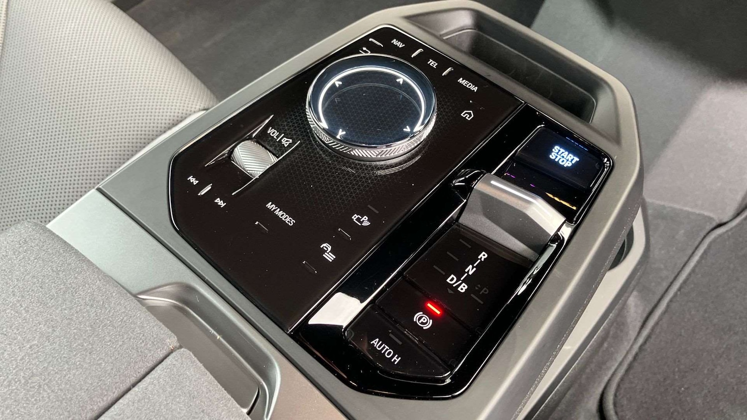 Used BMW iX 2025 for sale - 77051387: Photo 12