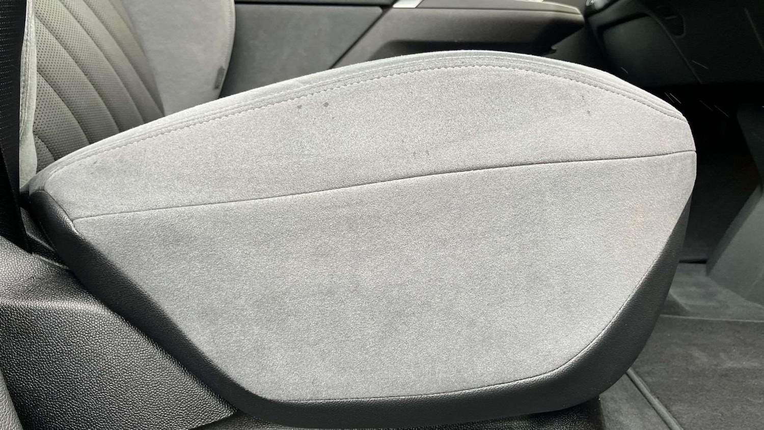 Used BMW iX 2025 for sale - 77051387: Photo 28