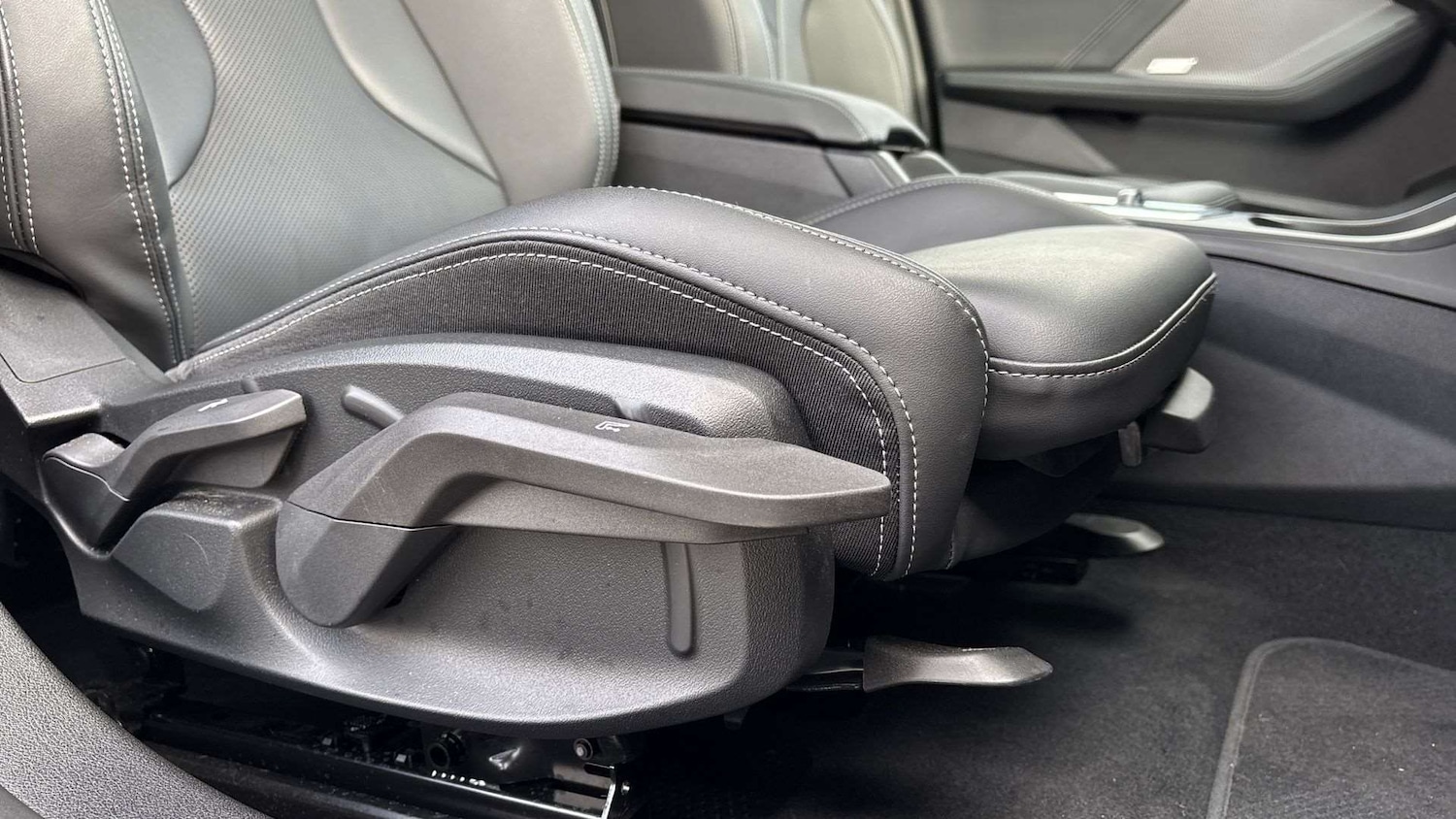 Used BMW 1 Series 2024 for sale - 76718255: Photo 28