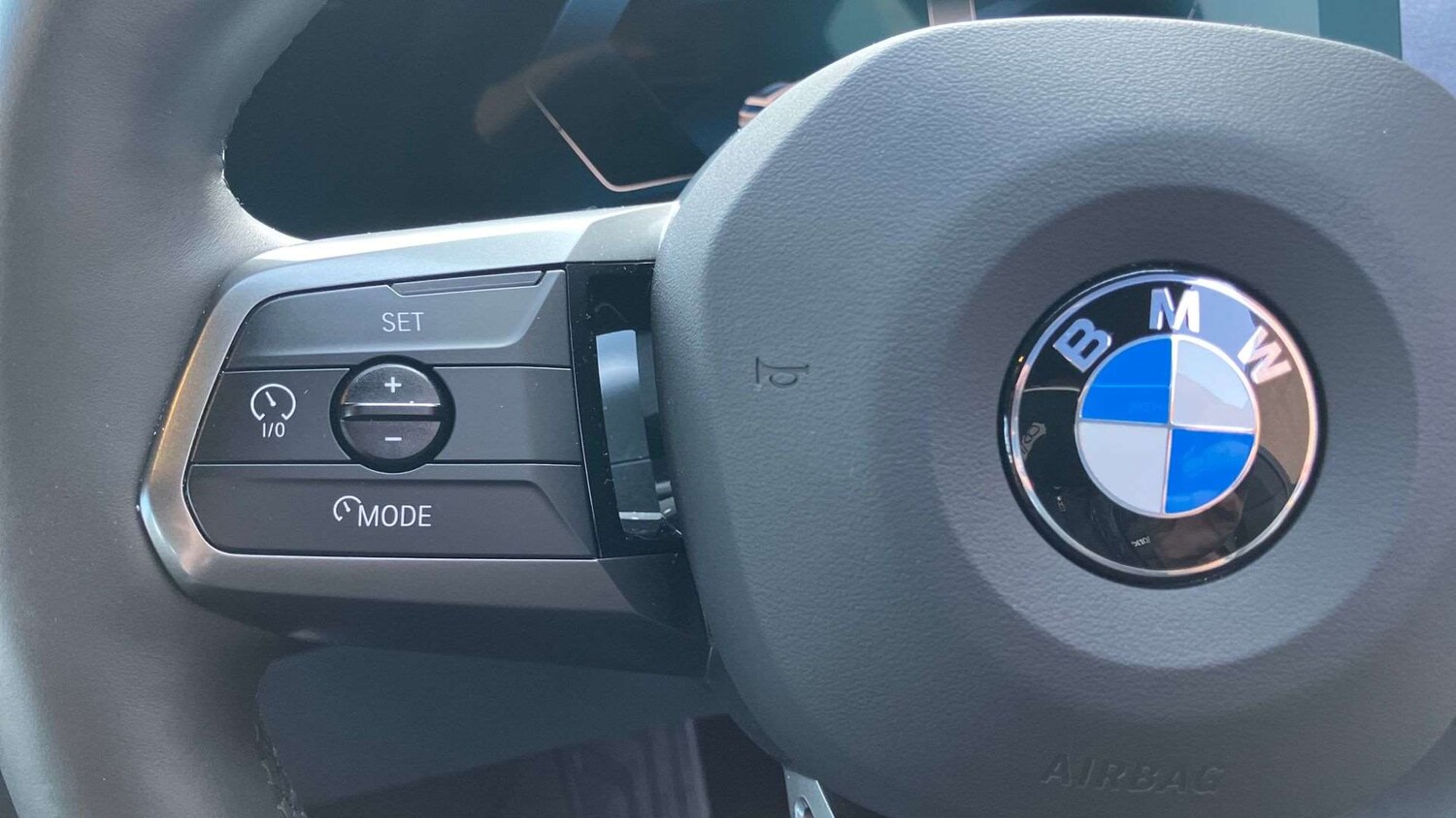 Used BMW iX 2025 for sale - 77051452: Photo 22