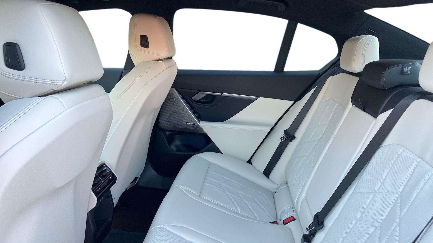 Used BMW i5 2025 for sale - 77076468: Photo 14