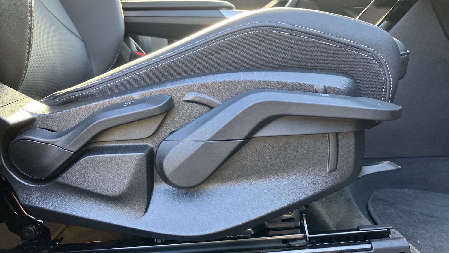 Used BMW iX1 2025 for sale - 77000131: Photo 28