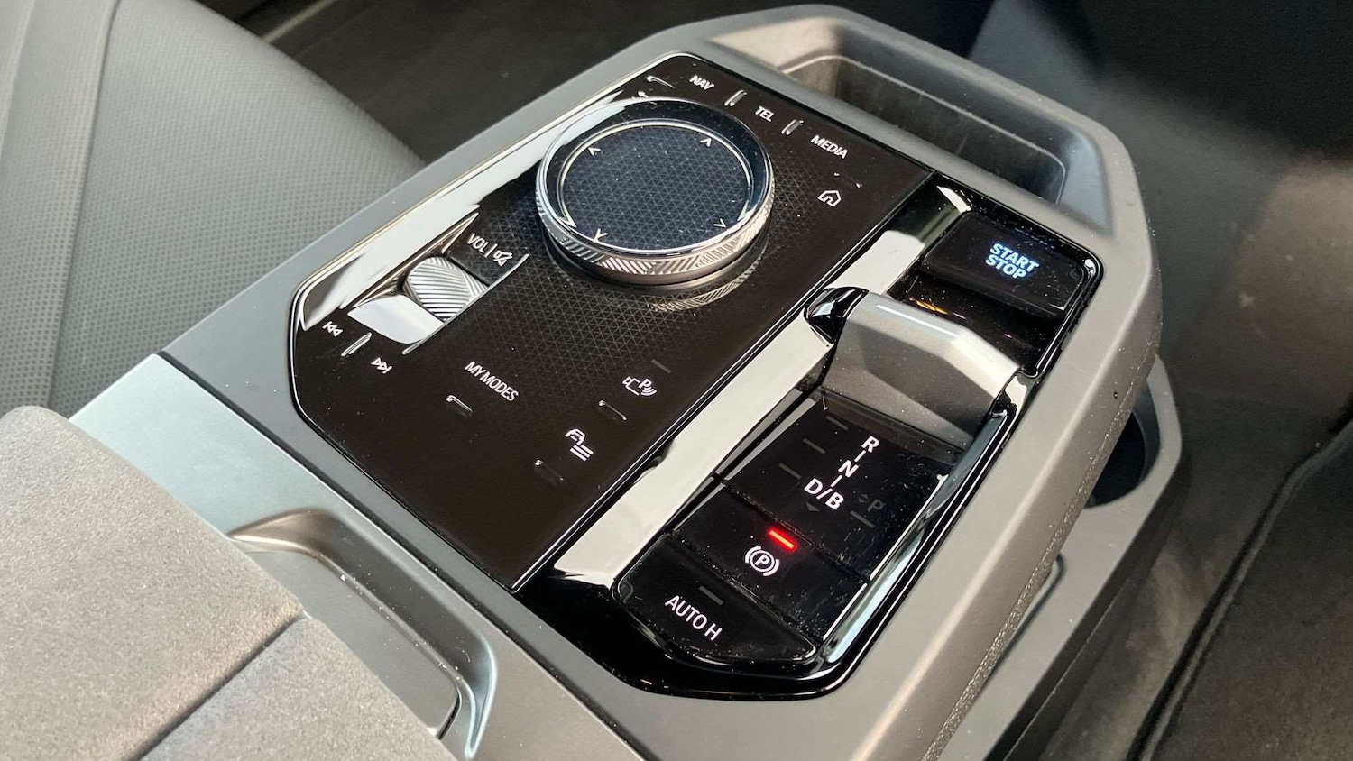 Used BMW iX 2025 for sale - 77051467: Photo 12