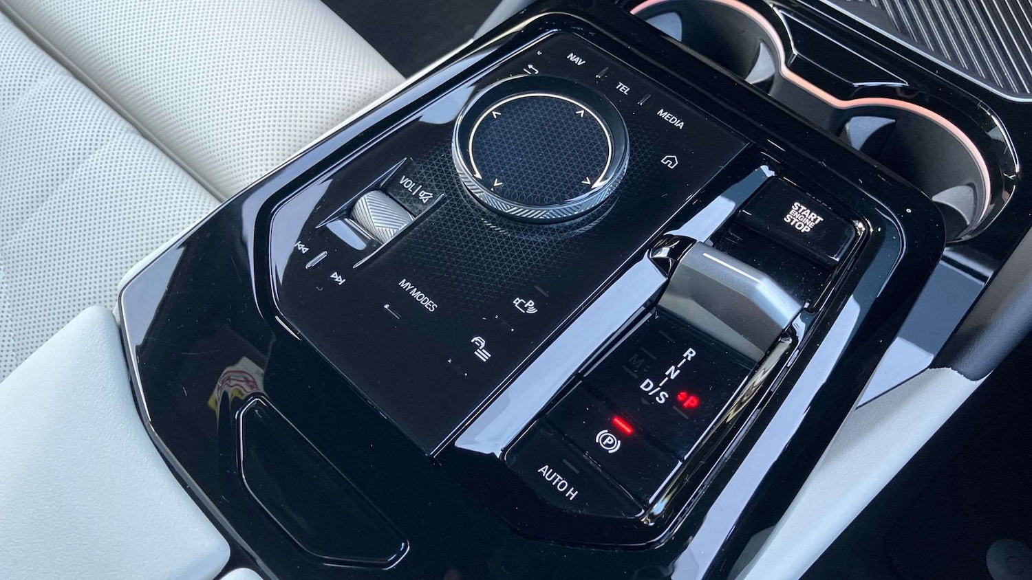 Used BMW 5 Series 2025 for sale - 77076655: Photo 12