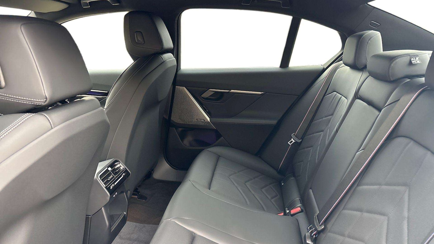 Used BMW 5 Series 2025 for sale - 77051486: Photo 14