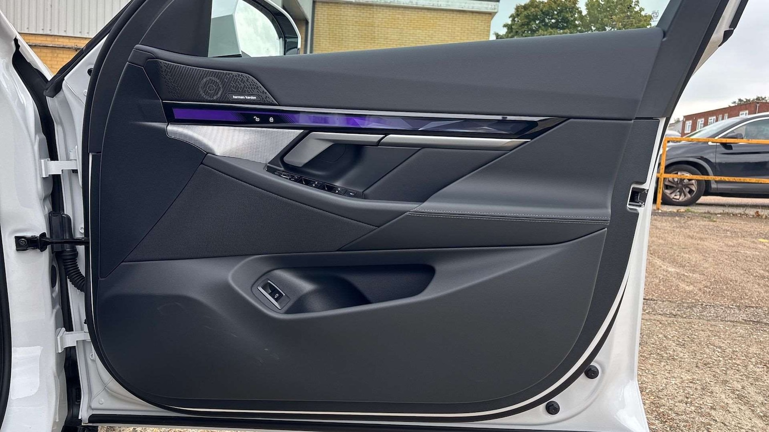 Used BMW 5 Series 2025 for sale - 77051486: Photo 27