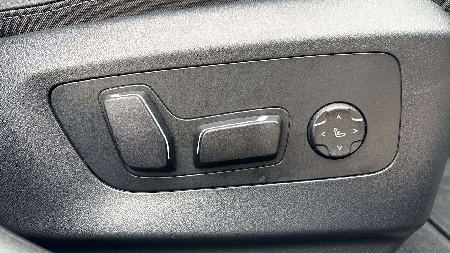 Used BMW 5 Series 2025 for sale - 77051486: Photo 28