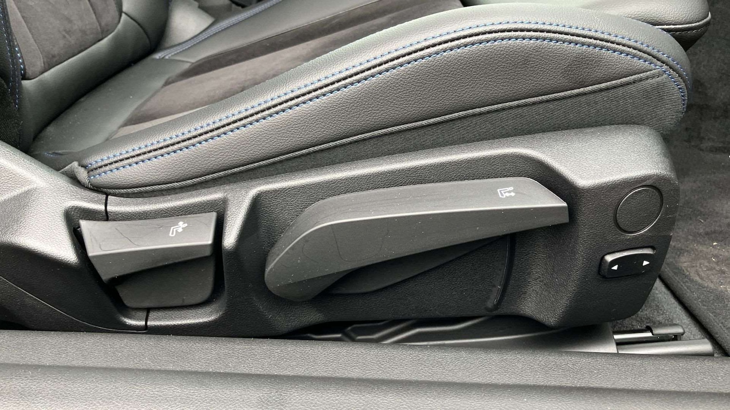 Used BMW 2 Series 2023 for sale - 76553075: Photo 28