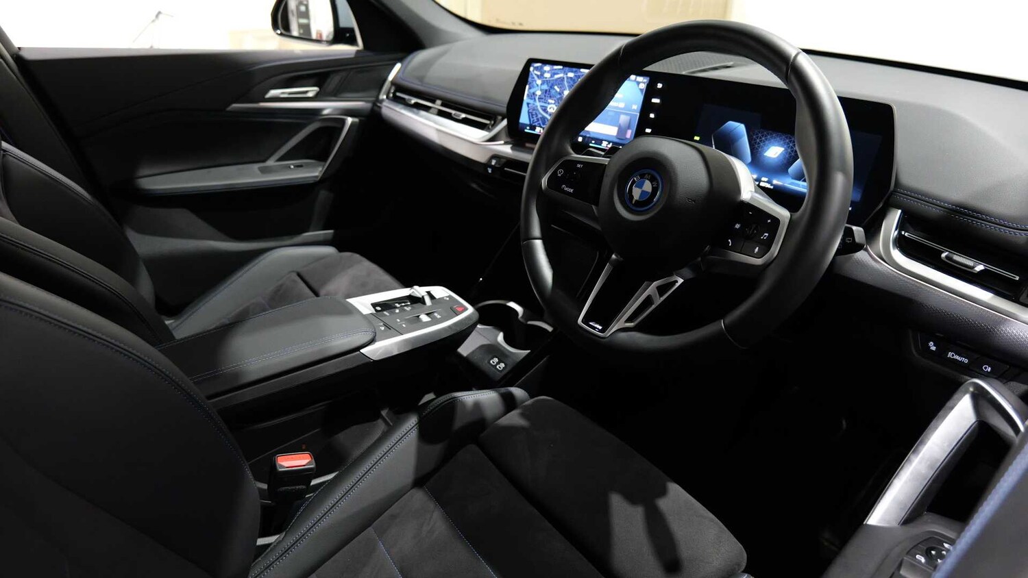 Used BMW iX1 2025 for sale - 77500459: Photo 13