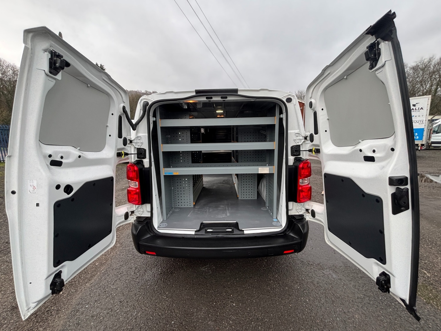 Used Vauxhall Vivaro 2021 for sale - 77367237: Photo 15