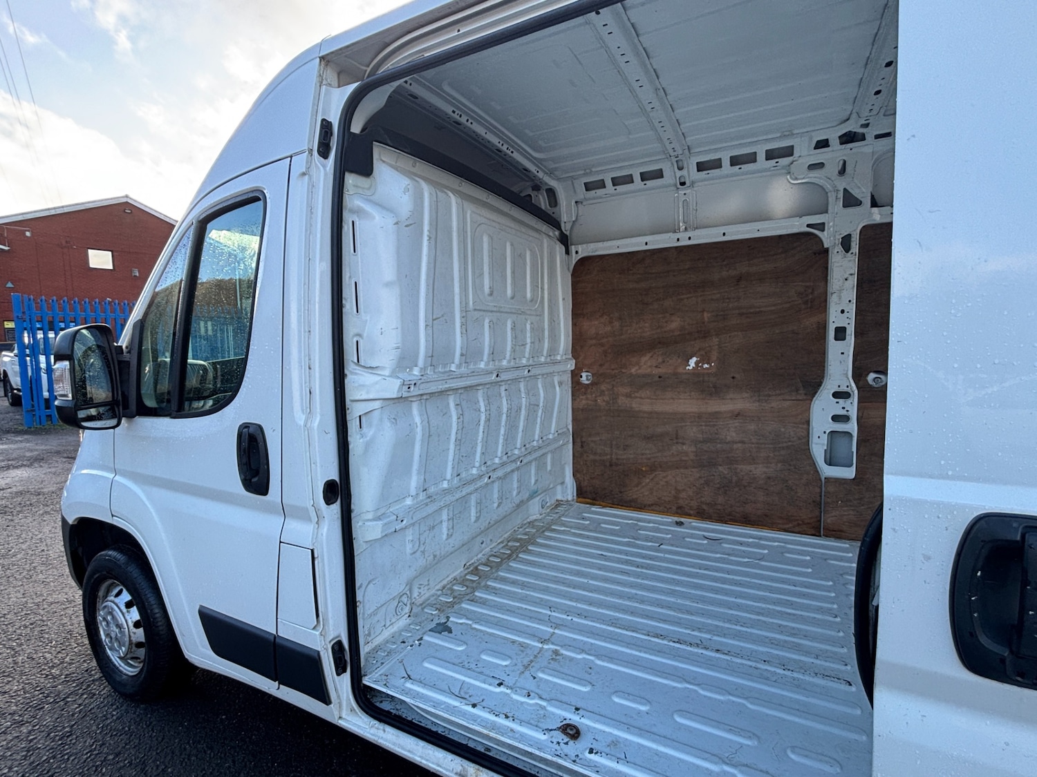 Used Peugeot Boxer 2016 for sale - 77222922: Photo 14