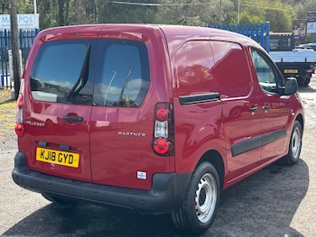 Used Peugeot Partner 2018 for sale - 78210317: Photo