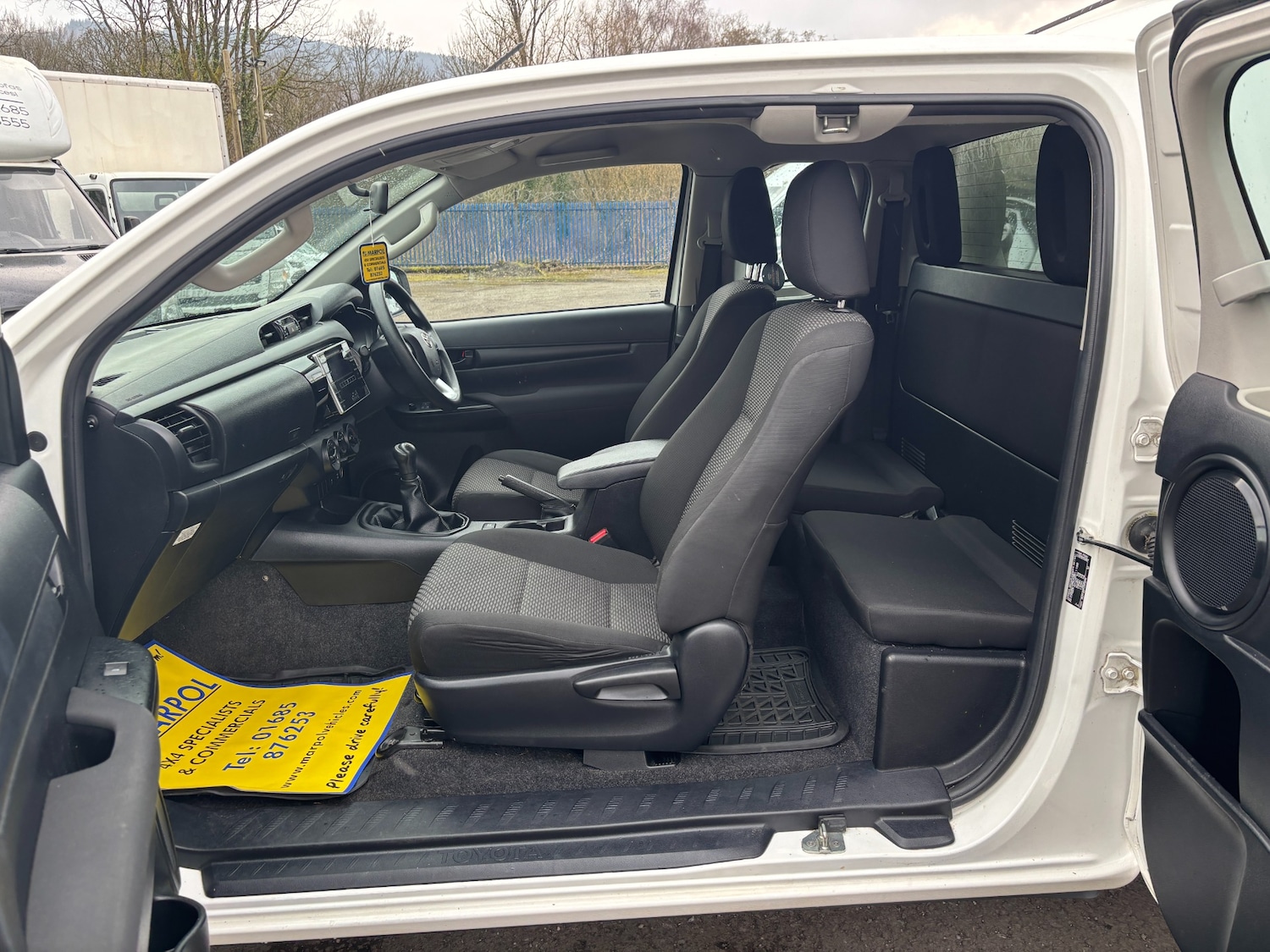 Used Toyota Hilux 2017 for sale - 77760846: Photo 10