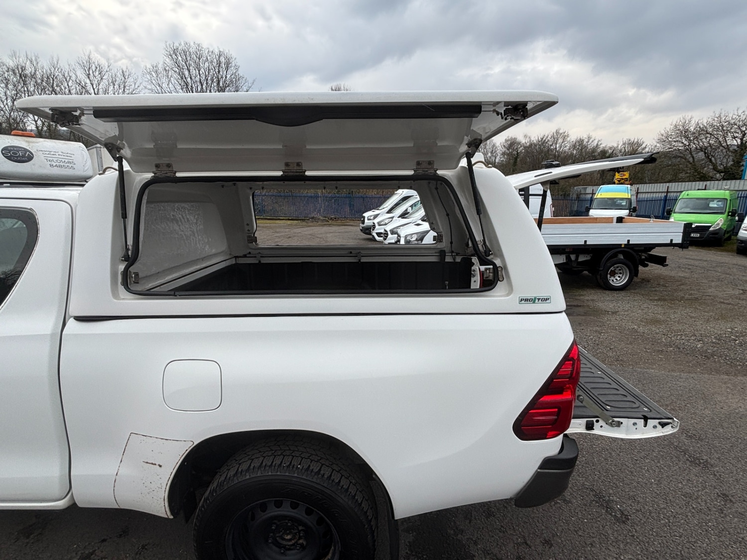 Used Toyota Hilux 2017 for sale - 77760846: Photo 16