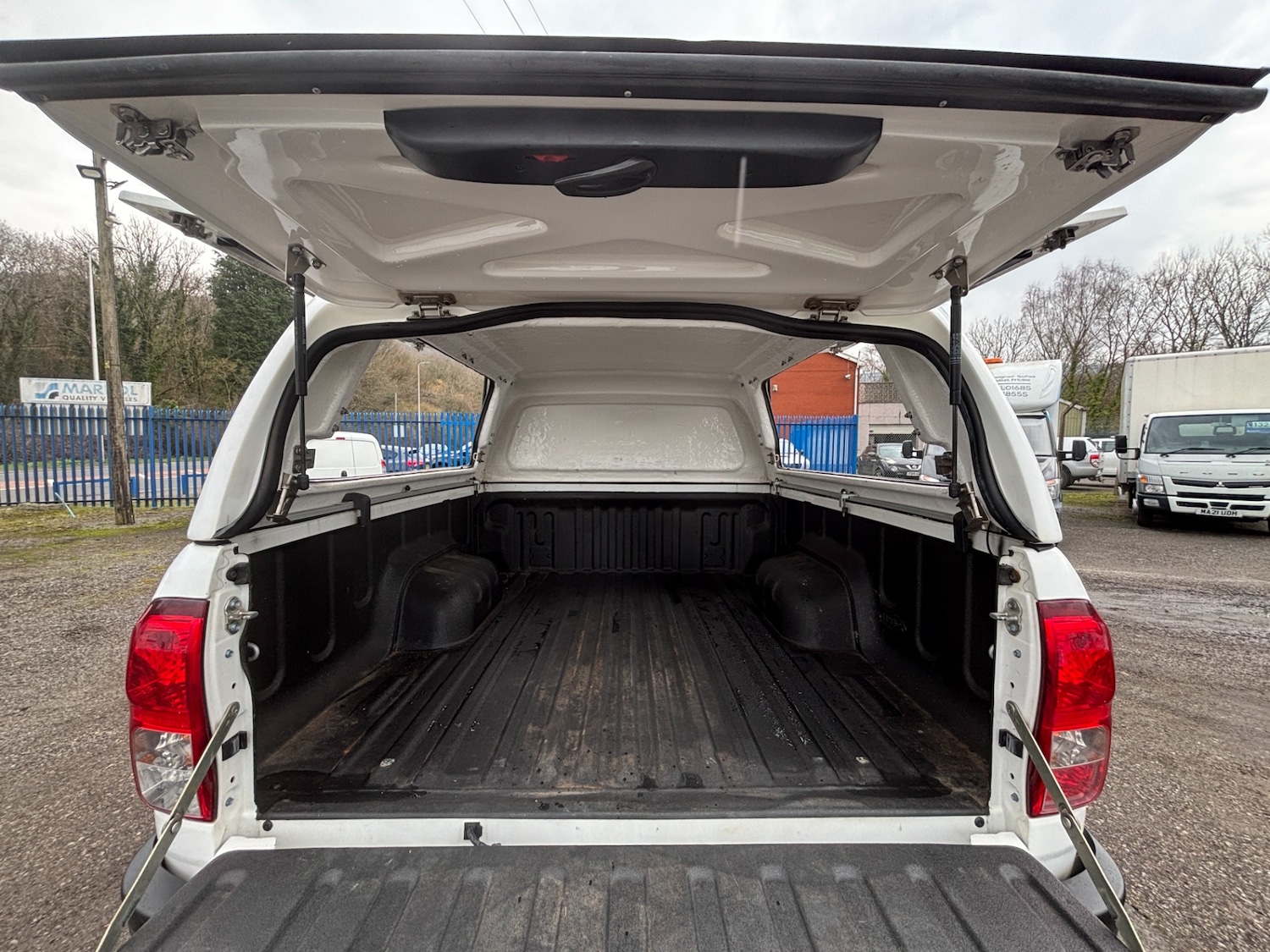 Used Toyota Hilux 2017 for sale - 77760846: Photo 17