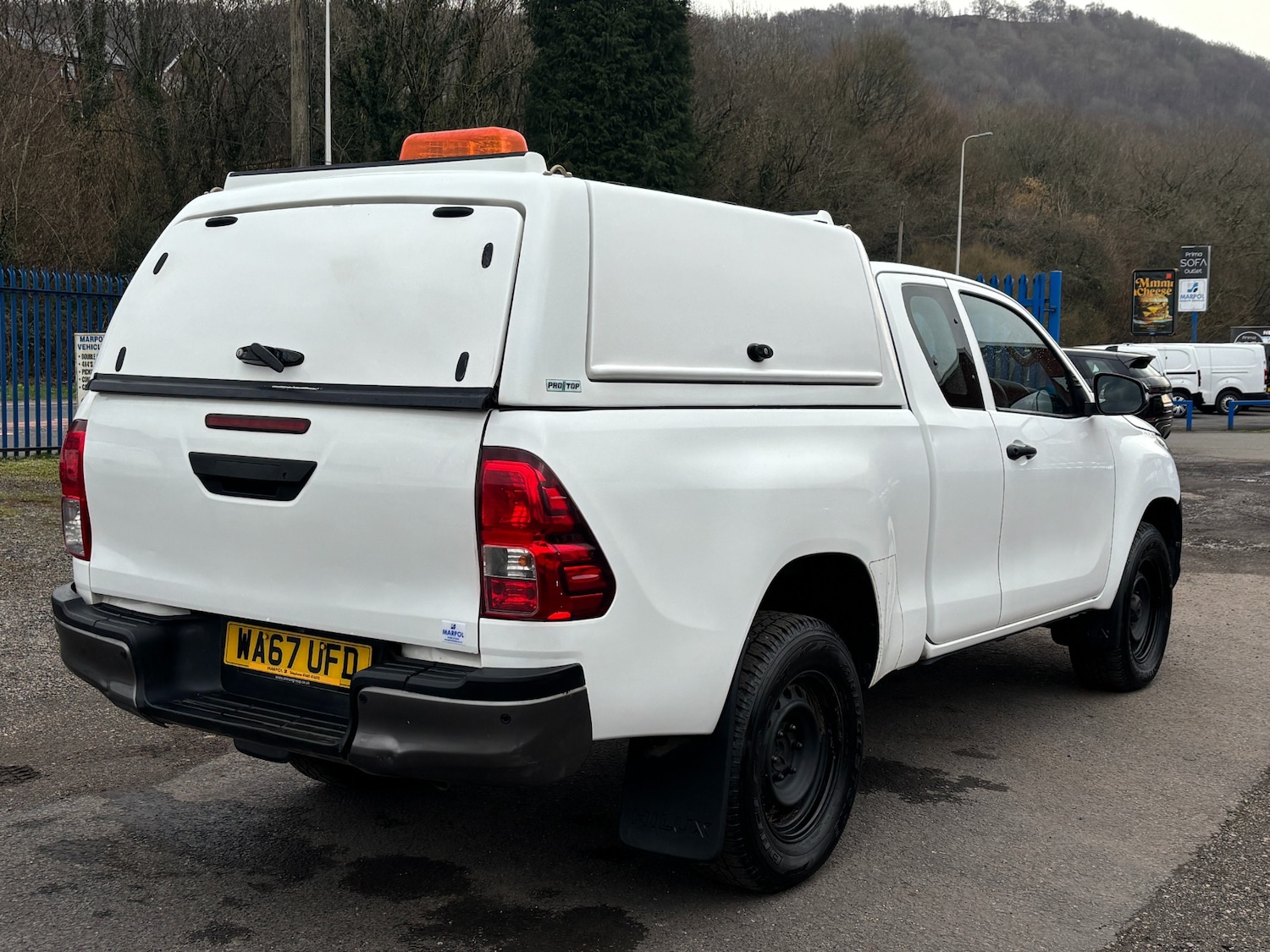 Used Toyota Hilux 2017 for sale - 77760846: Photo 5