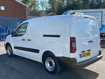 Used Citroen Berlingo 2017 for sale - 76037559: Photo