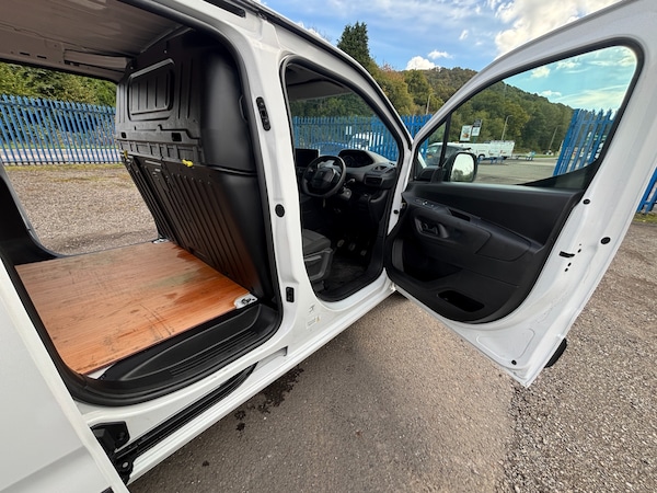 Used Peugeot Partner 2023 for sale - 76113880: Photo 9