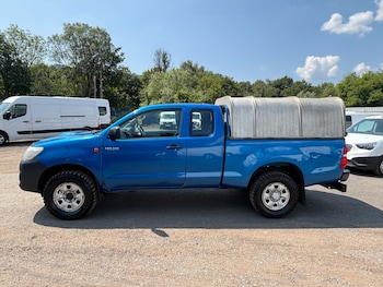 Used Toyota Hilux 2014 for sale - 79174420: Photo