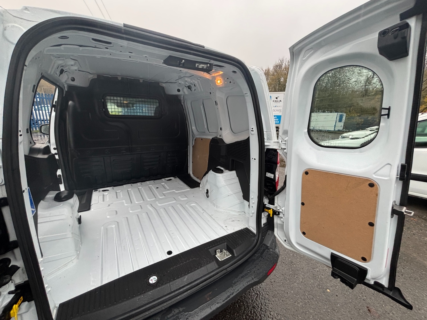 Used Ford Transit Courier 2022 for sale - 76492297: Photo 15