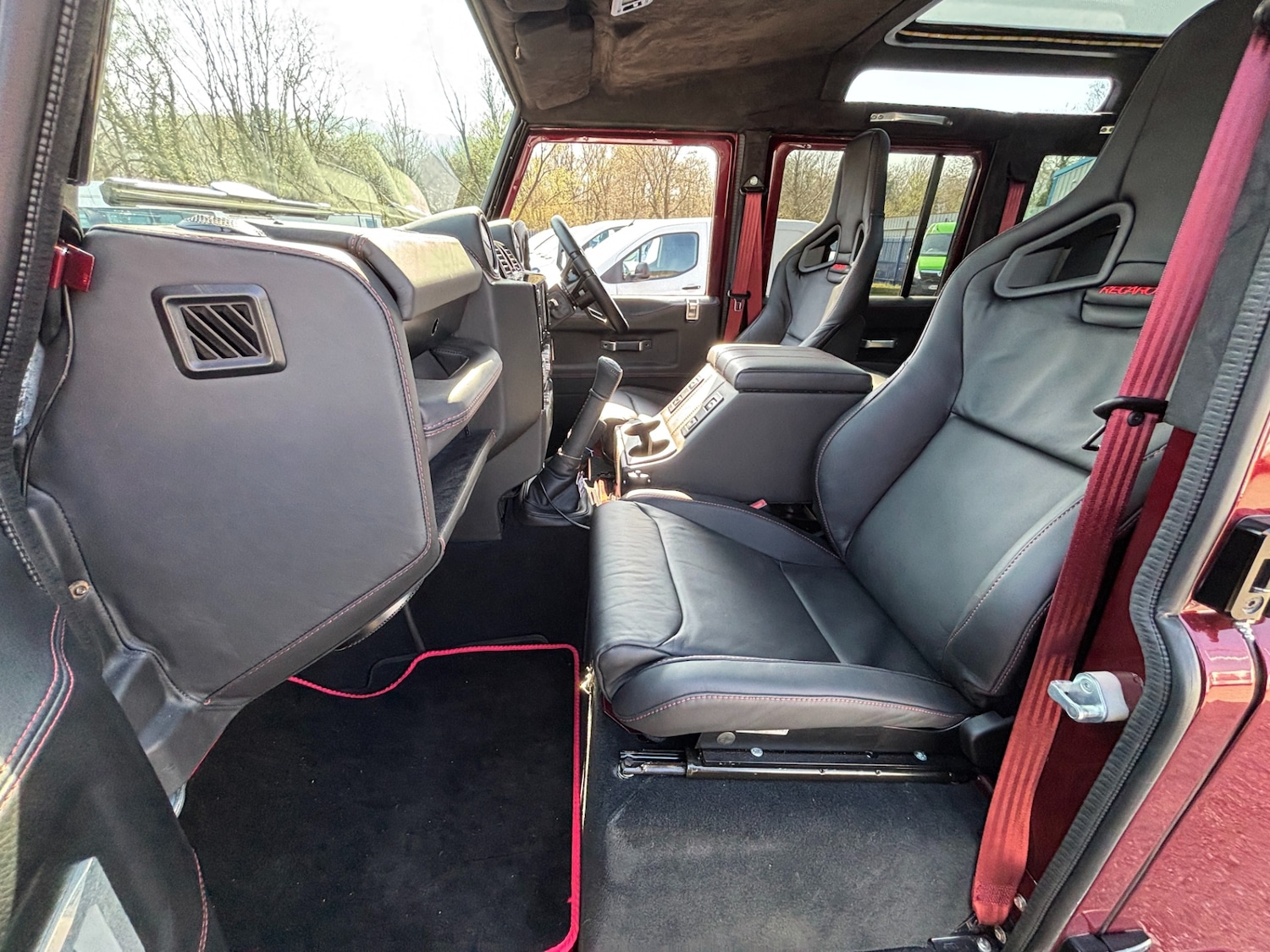 Used Land Rover Defender 2011 for sale - 76363124: Photo 10