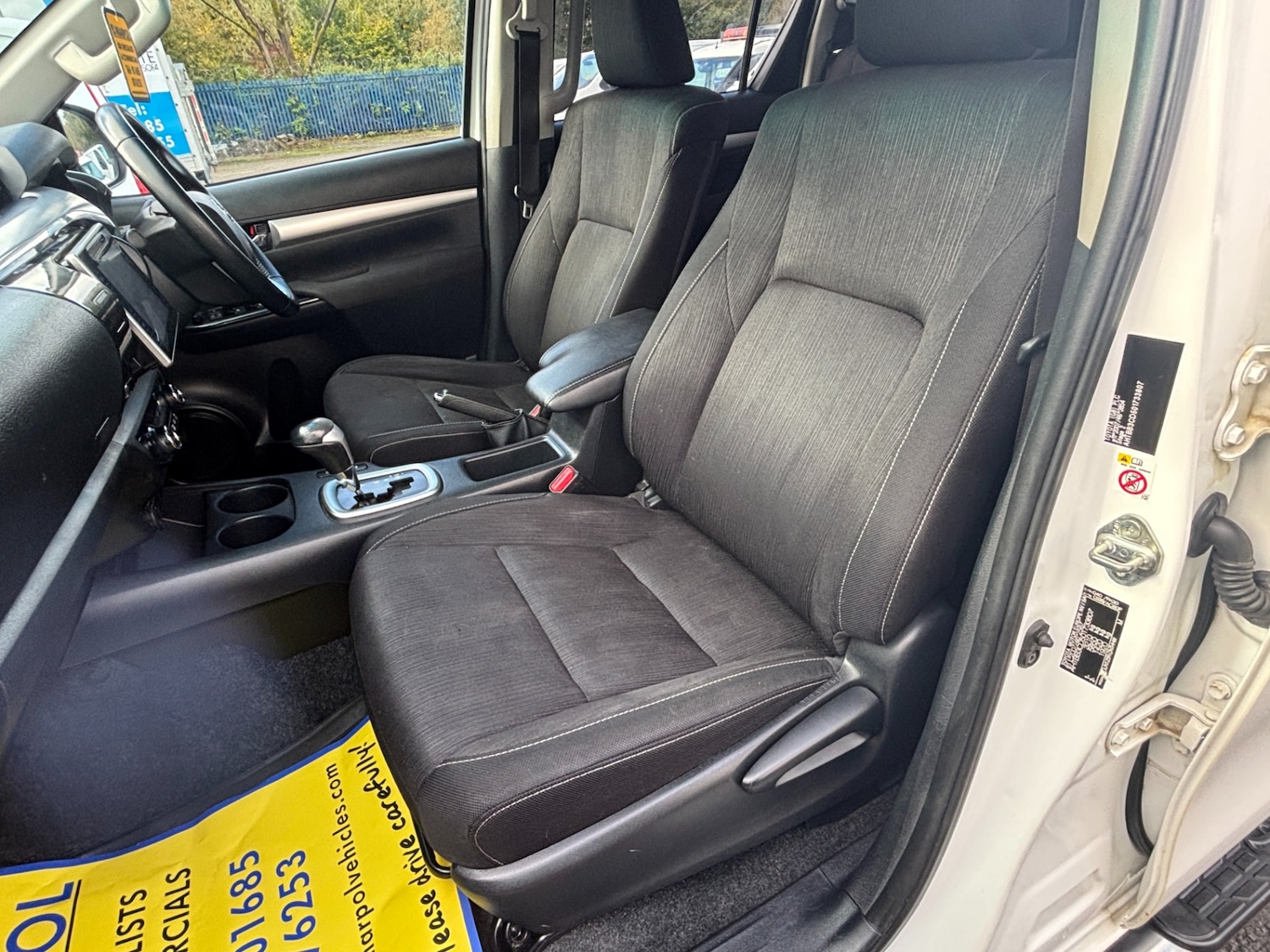 Used Toyota Hilux 2017 for sale - 76330182: Photo 10