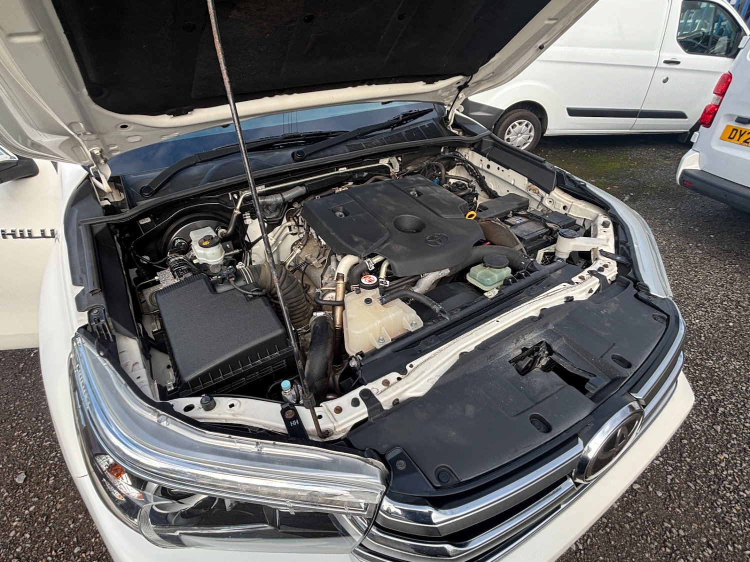 Used Toyota Hilux 2017 for sale - 76330182: Photo 16