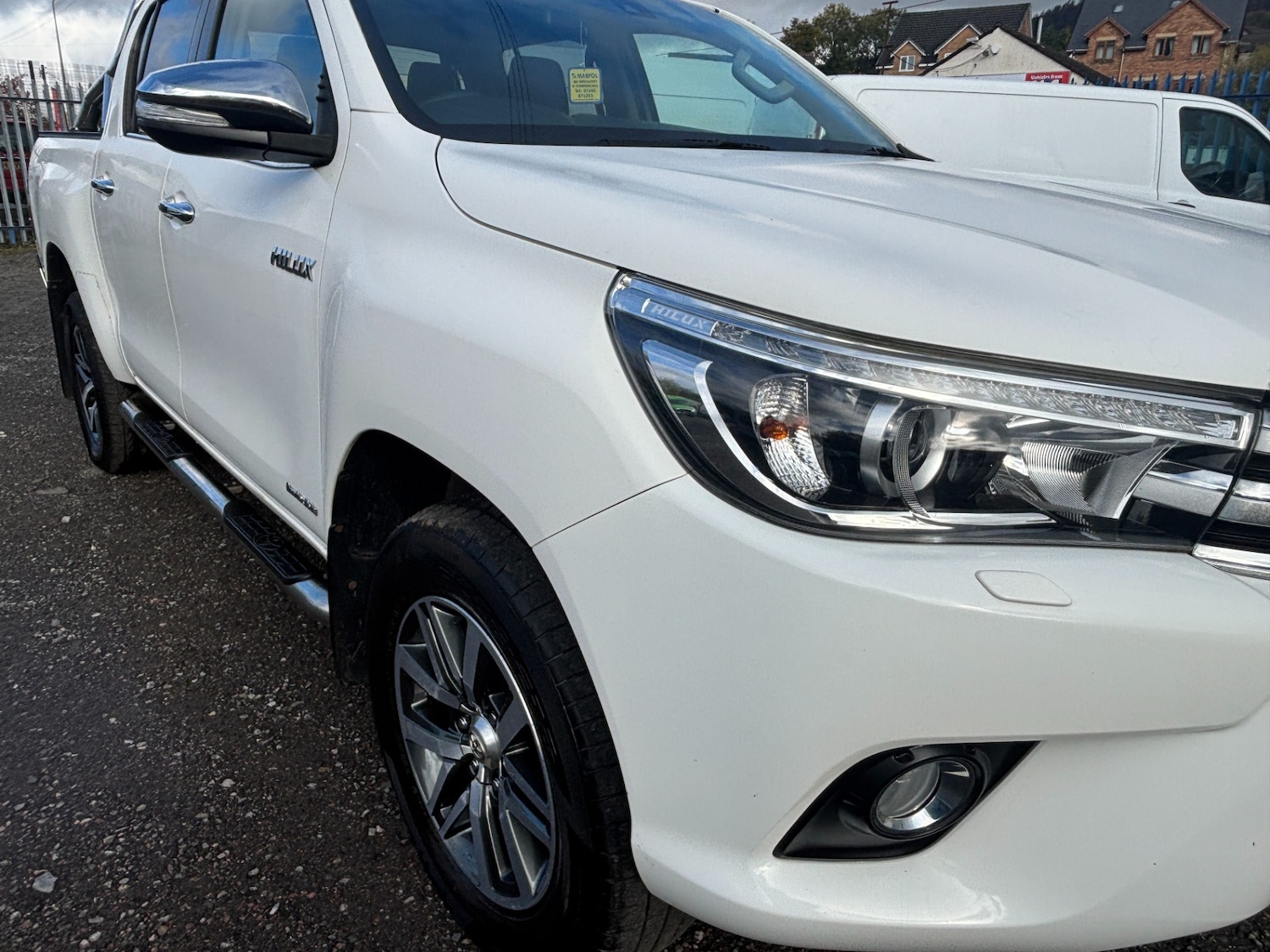 Used Toyota Hilux 2017 for sale - 76330182: Photo 17