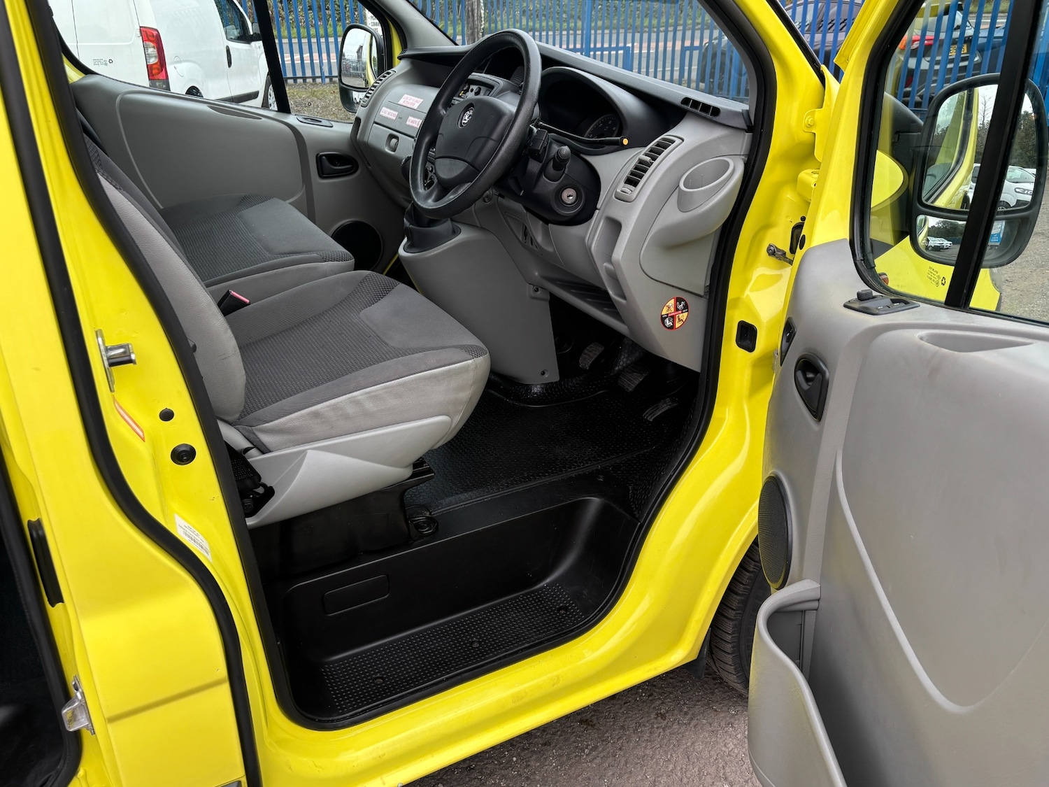 Used Vauxhall Vivaro 2014 for sale - 76221905: Photo 7