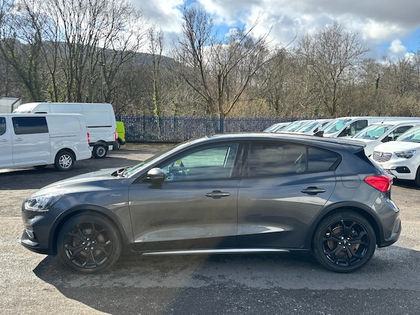 Used Ford Focus 2019 for sale - 73862890: Photo 2
