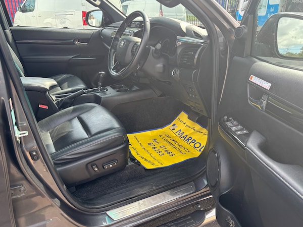 Used Toyota Hilux 2019 for sale - 74742382: Photo 8